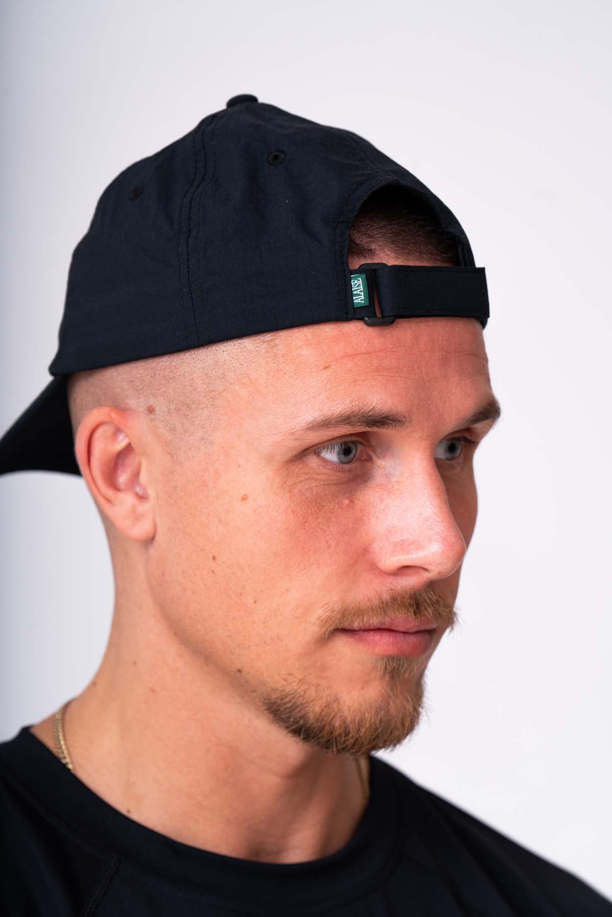 Lightweight Cap in Black