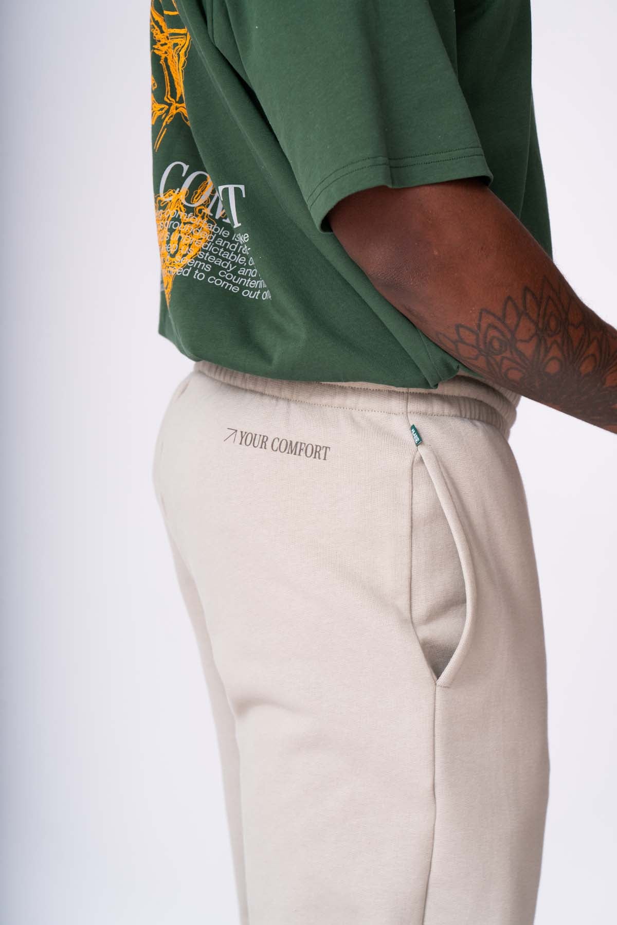 Comfort Sweatpants in Beige
