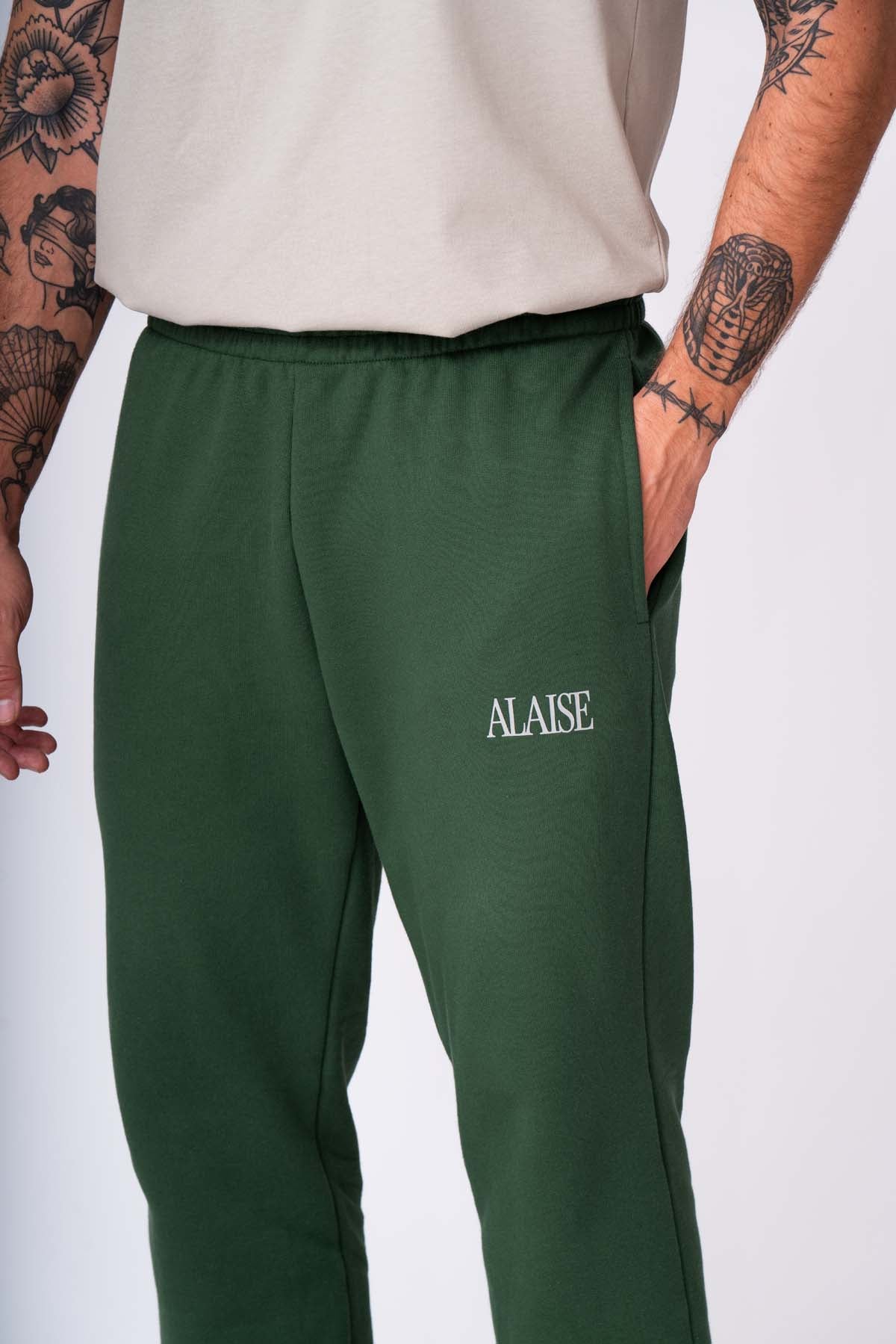 Comfort Sweatpants in Green