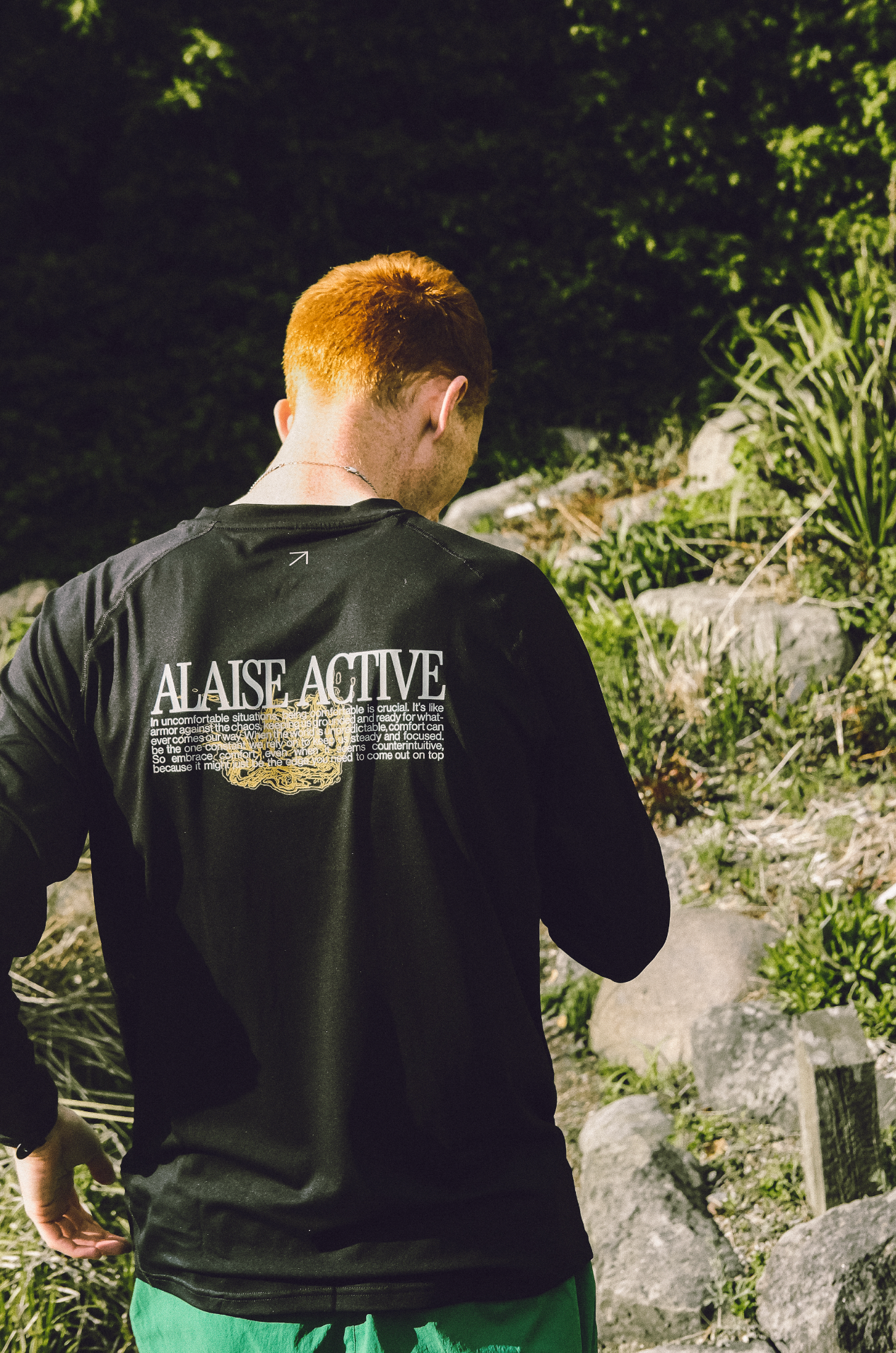 Graphic Active Long Sleeve Shirt in Black