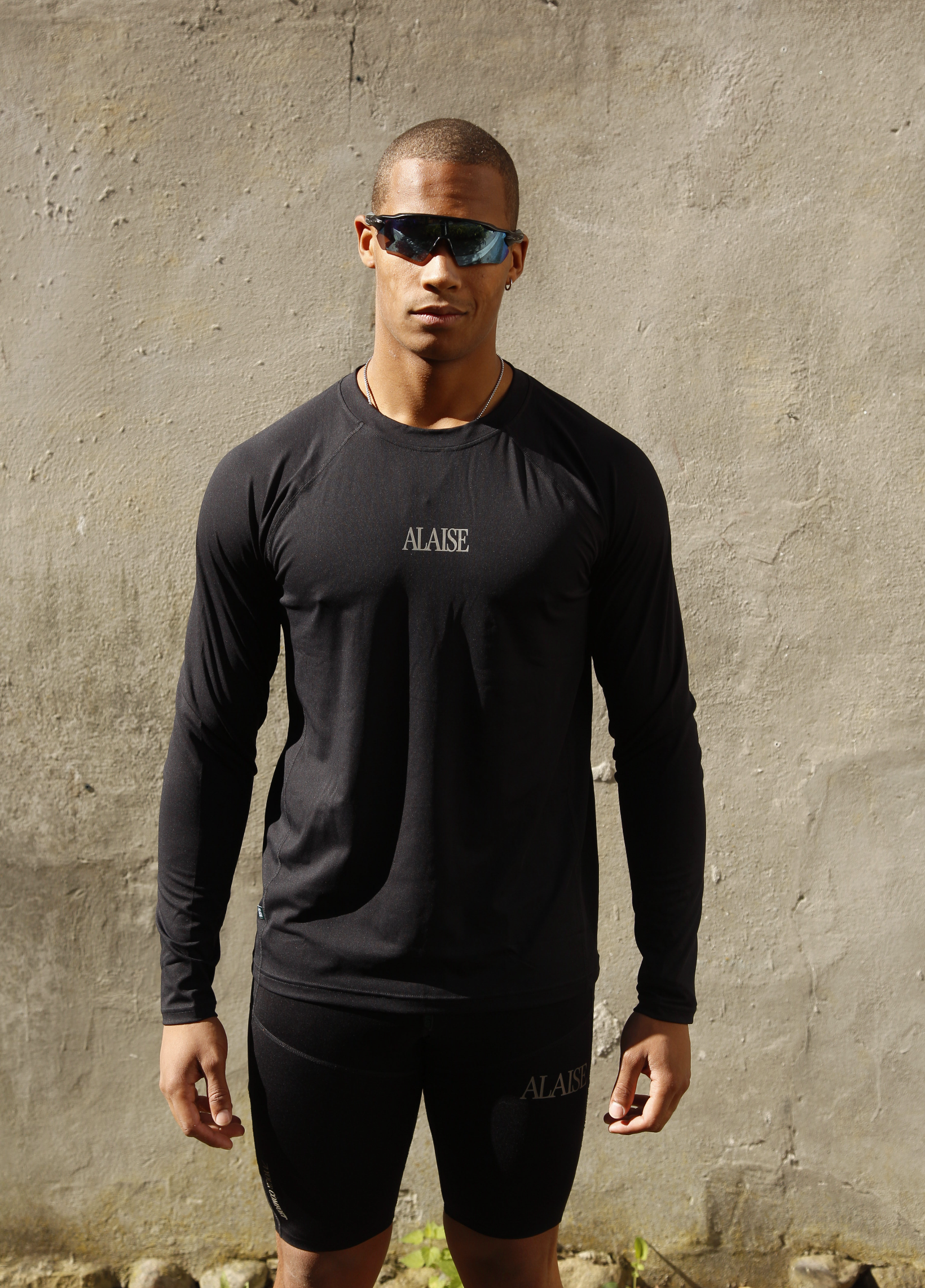 Graphic Active Long Sleeve in Black