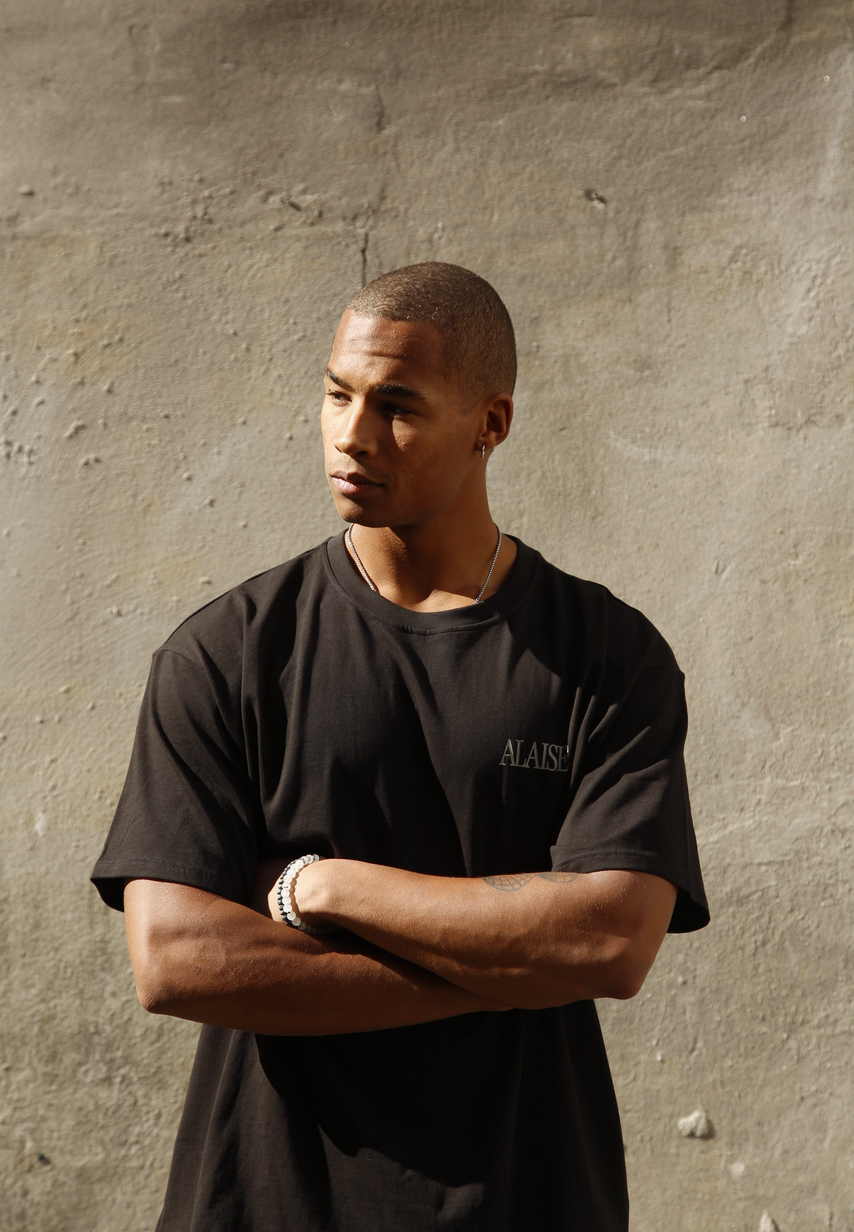 Rose Graphic Box Fit Tee in Black