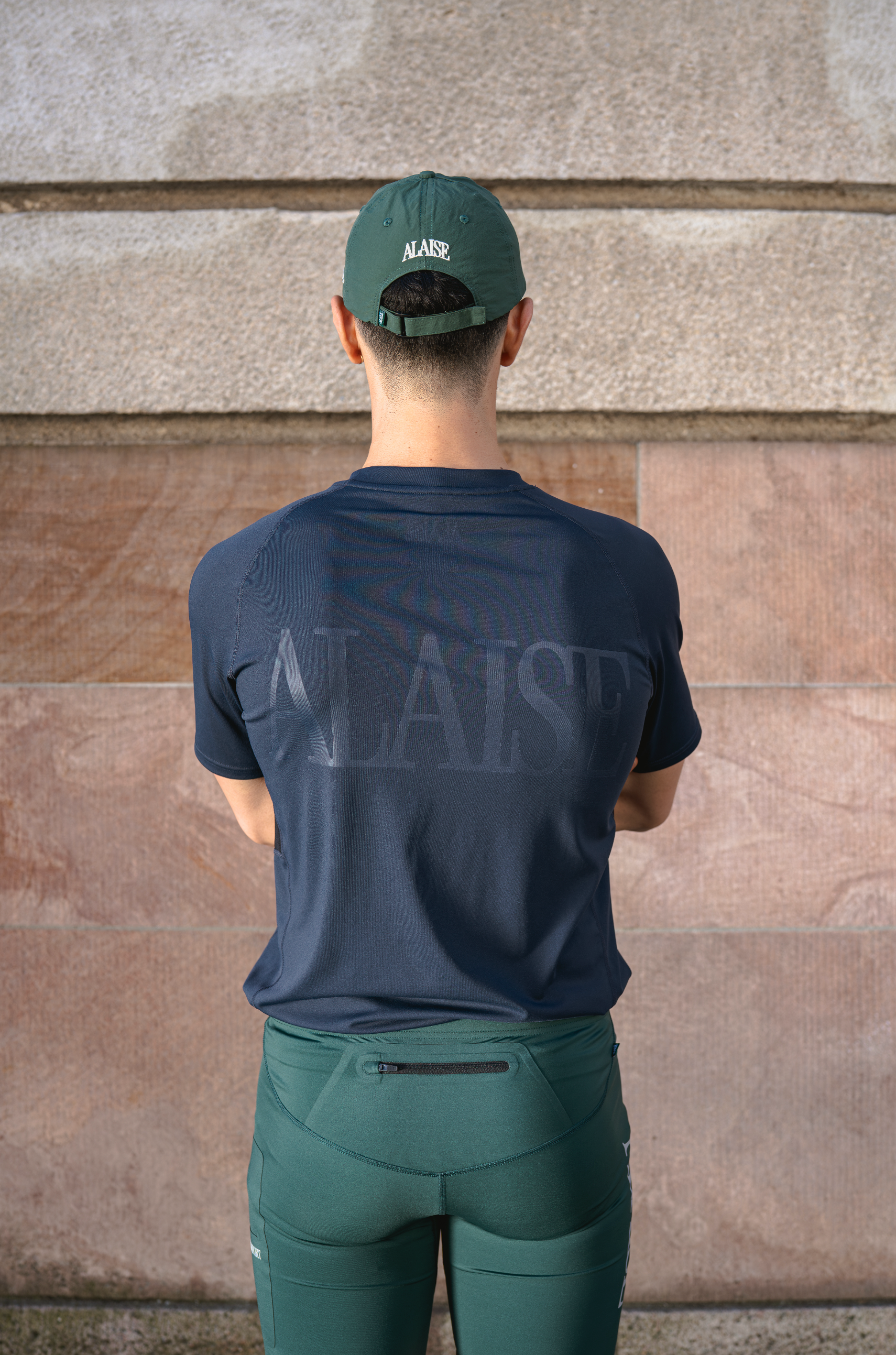 Running Tee in Navy