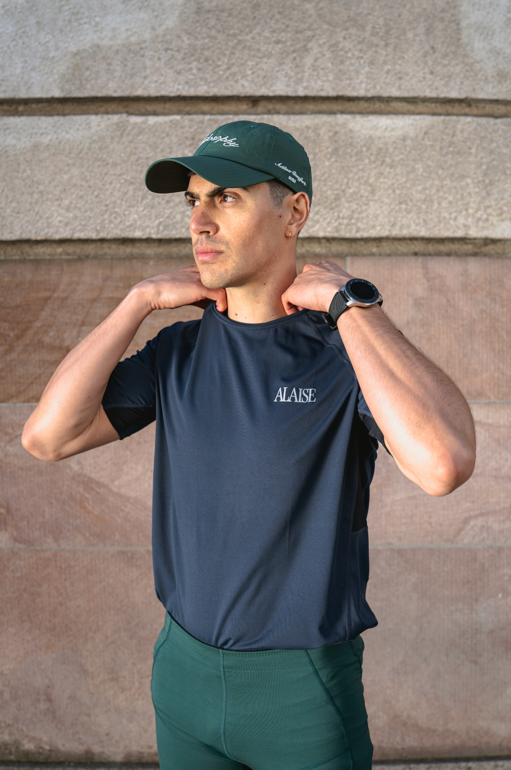 Running Tee in Navy