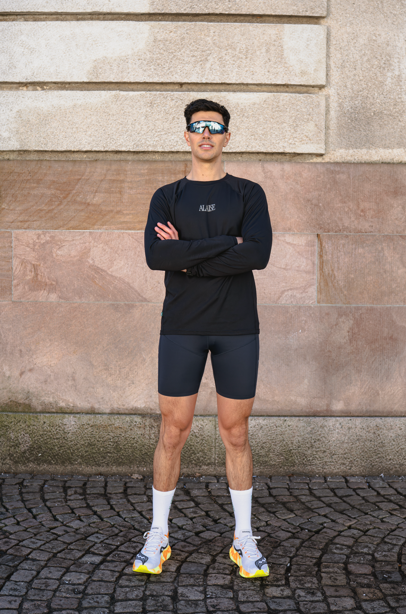 Graphic 37 I Running Long Sleeve - Black