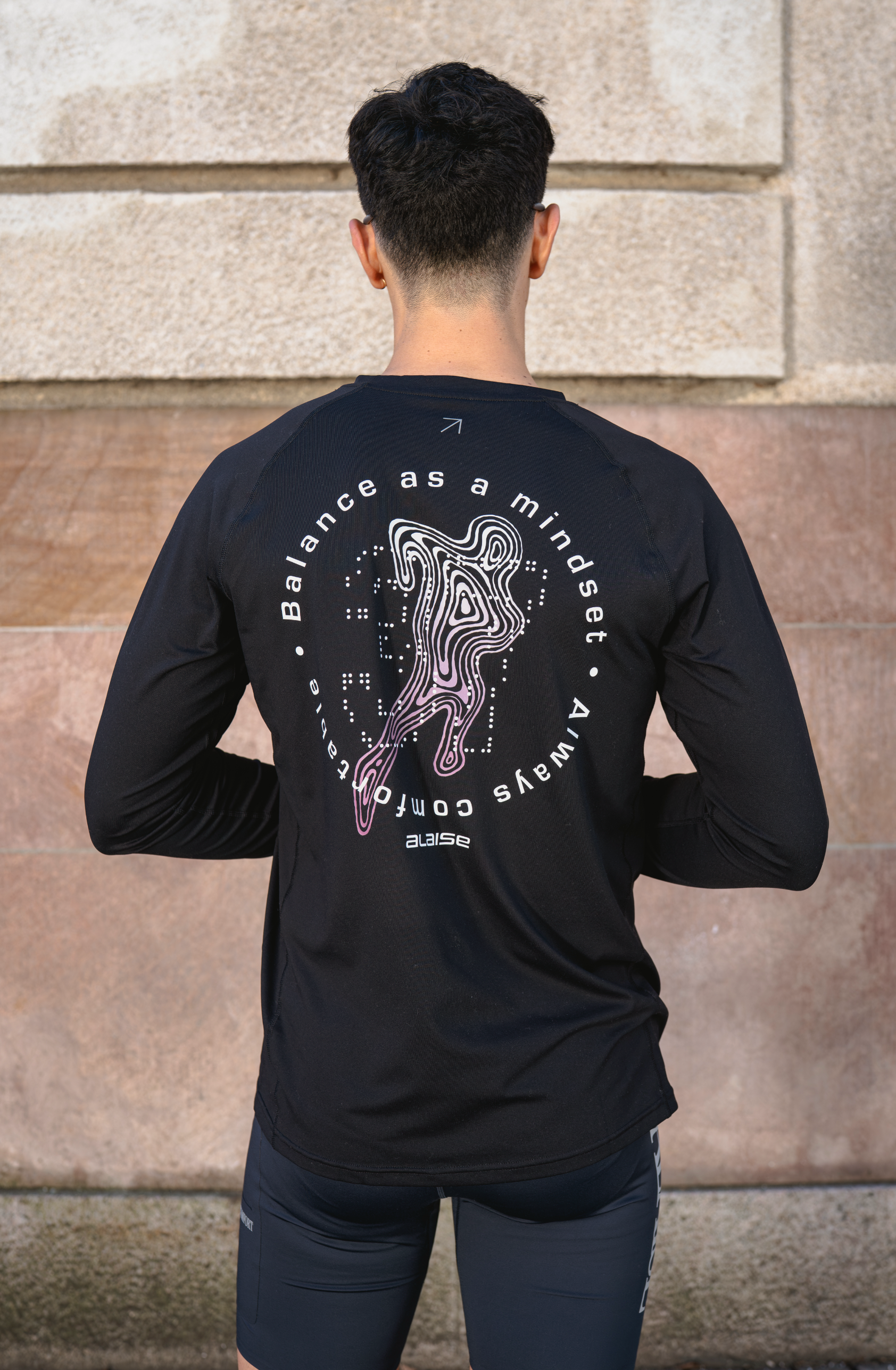Graphic 37 I Running Long Sleeve - Black