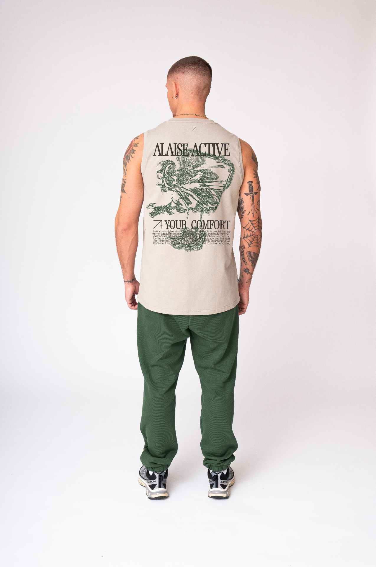 Alaise Graphic Sleeveless T-Shirt