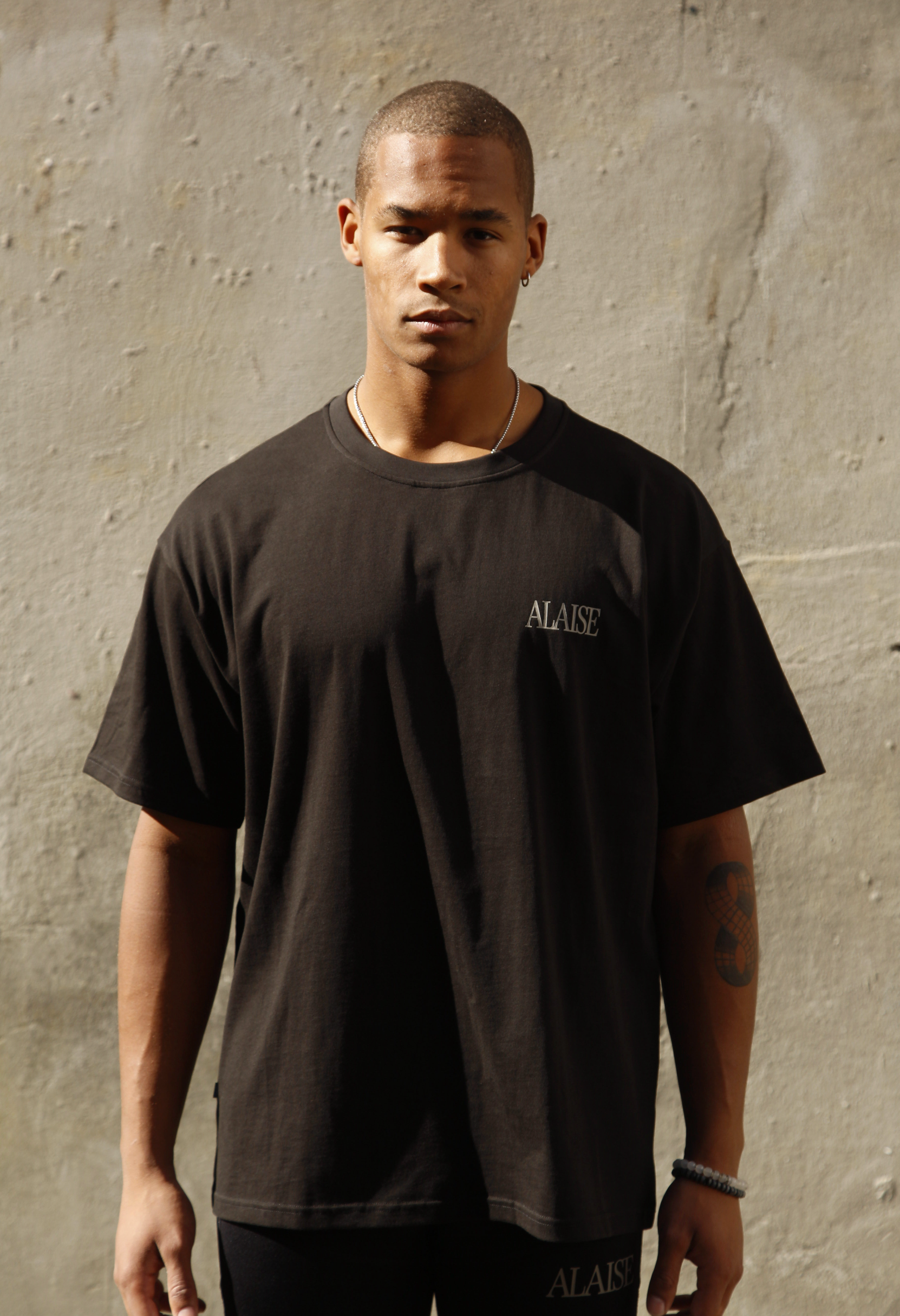 Alaise Box Fit T-Shirt - Black